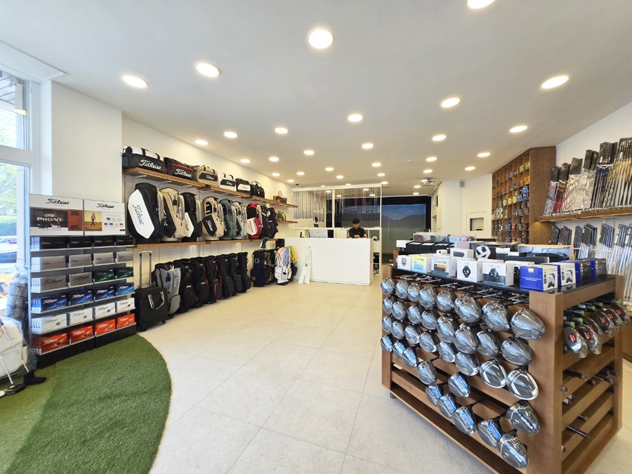 TINO5 Suwon store interior